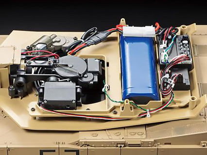 Tamiya 56041 U.S. Main Battle Tank M1A2 Abrams with Option Parts **Pre-Order**