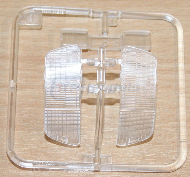 Tamiya 56309 Ford Aeromax, 0225082/10225082 T Parts (Clear Lens), NEW