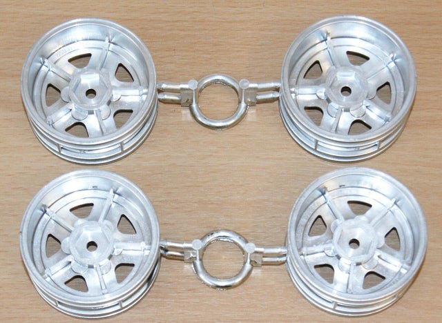 Tamiya 58397 Toyota Hilux High Lift, 9335484/19335484 Wheel Bag (4 Pcs.), NEW