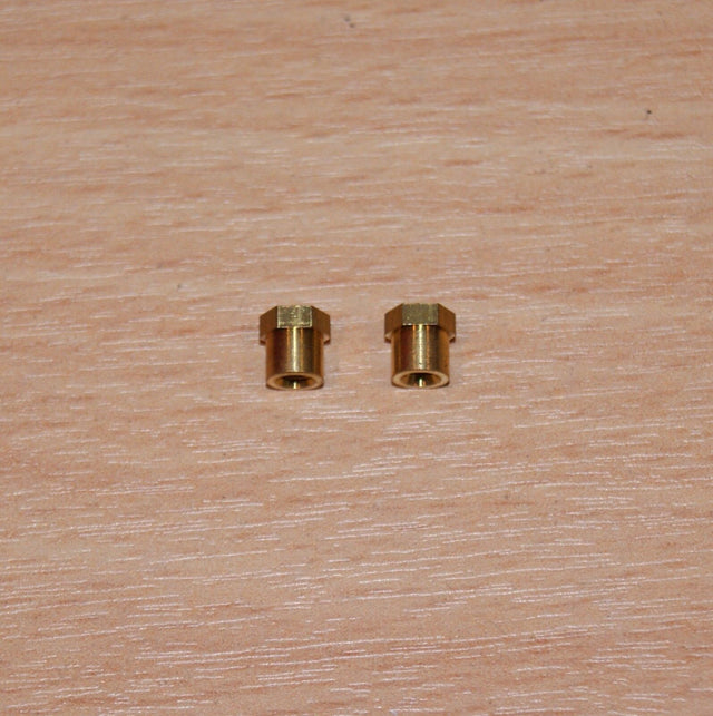 Tamiya 58072 Avante/Vanquish/King Cab, 3455208 5x4mm Hexagonal Bushing (2 Pcs.)