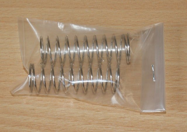 Tamiya 9808201/19808201 Front Coil Spring (2 Pcs.), (DT02/DT03/Mad Bull), NIP