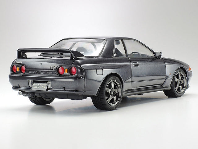 Tamiya 24090 1/24 Sports Car Series: Nissan Skyline GT-R