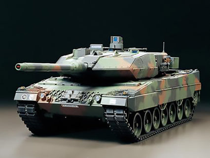 Tamiya 56020 Leopard 2 A6 Battle Tank with Option Parts **Pre-Order**