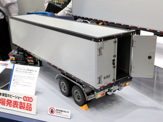 Tamiya 56382 40ft Dry Van Semi-Trailer, NIB **Pre-Order**