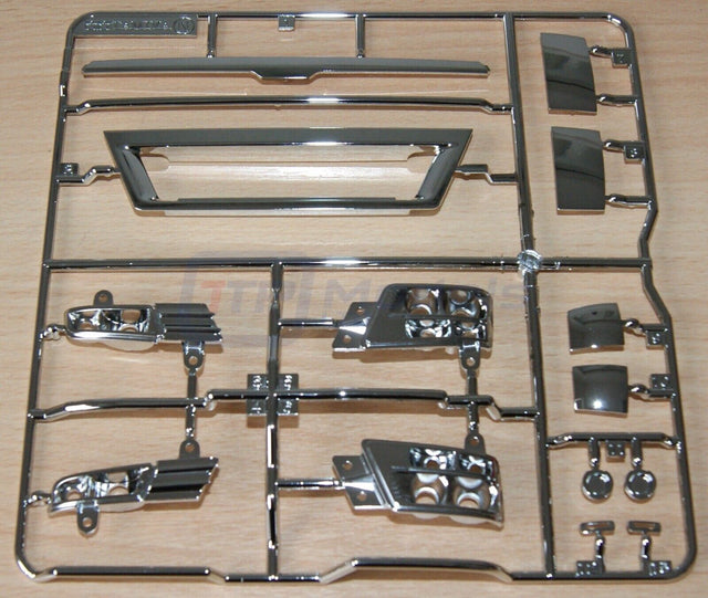 Tamiya 56325 MAN TGX 26.540 6x4/4x2 XLX, 9115274/19115274 N Parts (Grill), NEW