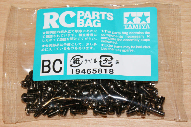 Tamiya 56329 MAN TGX 18.540 4x2 XLX, 9465818/19465818 Screw Bag BC, NIP